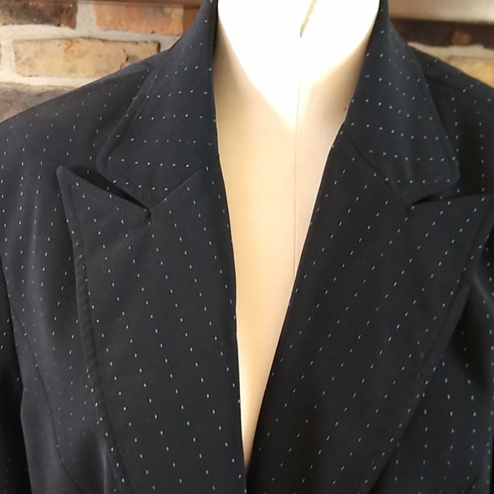 Signature Jacket - Picture 2 of 6